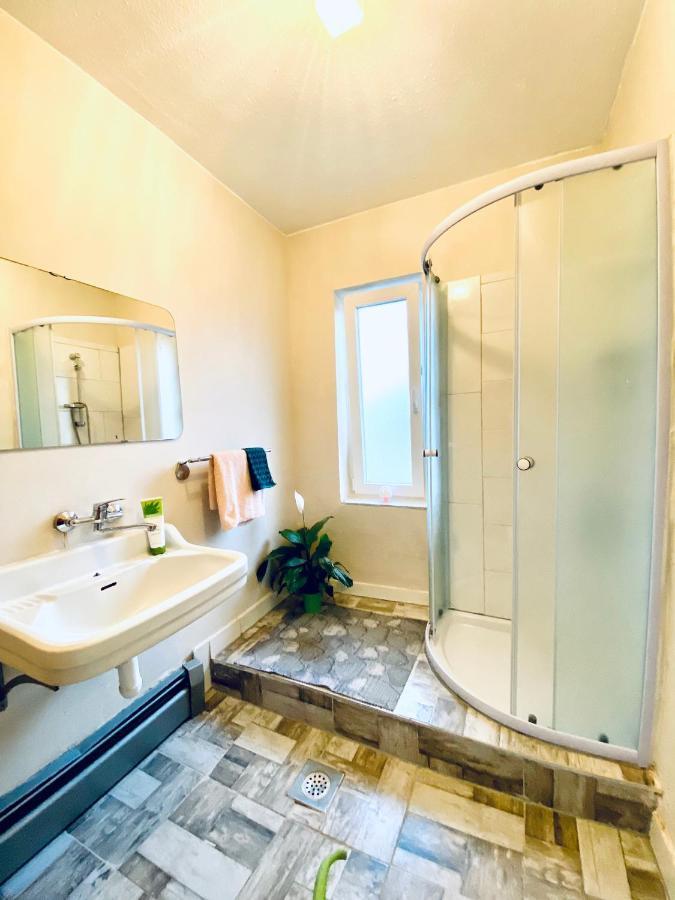 Green Oasis Guest House Sladki Vrh Bagian luar foto