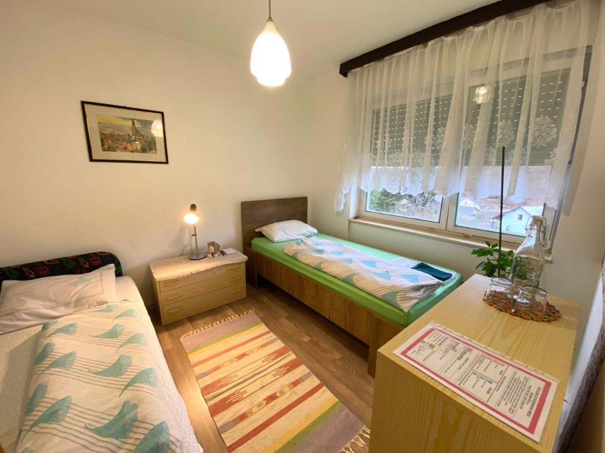 Green Oasis Guest House Sladki Vrh Bagian luar foto