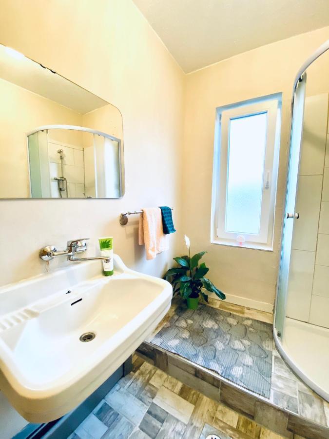 Green Oasis Guest House Sladki Vrh Bagian luar foto