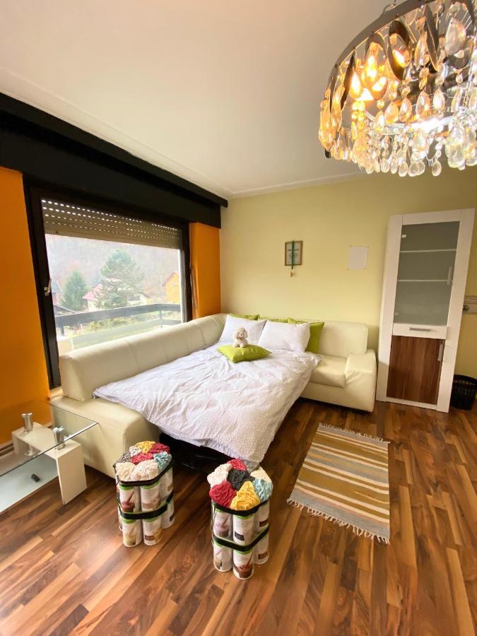 Green Oasis Guest House Sladki Vrh Bagian luar foto